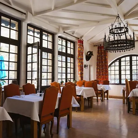 Hôtel-restaurant Le Manoir De Montesquiou