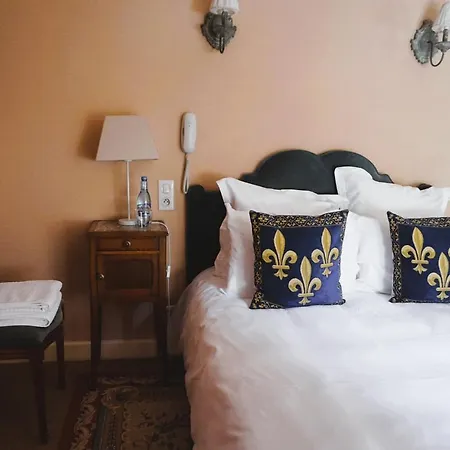 Hotel-restaurant Le Manoir De Montesquiou 3*
