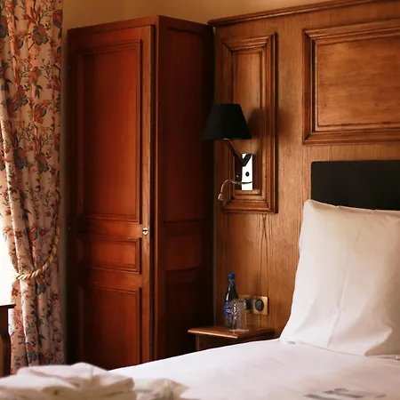 Hotel Hôtel-restaurant Le Manoir De Montesquiou La Malène