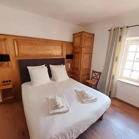 Hotel-restaurant Le Manoir De Montesquiou Hotel 3*