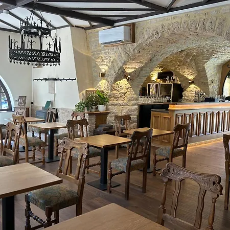 Hotel-restaurant Le Manoir De Montesquiou 3* La Malène