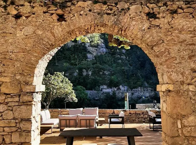 Hotel-restaurant Le Manoir De Montesquiou 3*