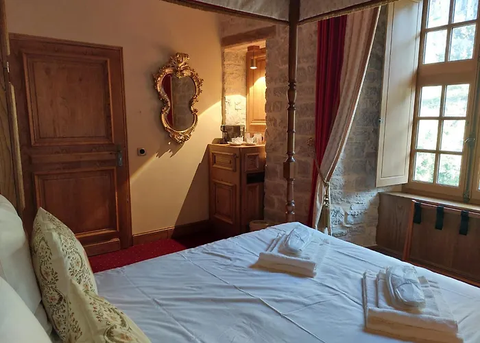 Hotel-restaurant Le Manoir De Montesquiou 3*