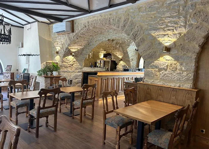 Hotel-restaurant Le Manoir De Montesquiou Hotel