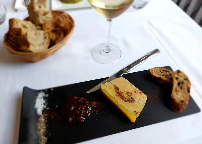 Hotel-restaurant Le Manoir De Montesquiou 3*