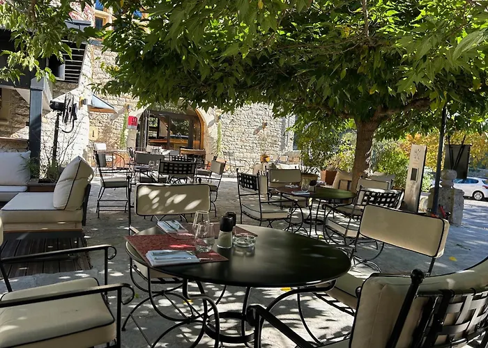 Hotel-restaurant Le Manoir De Montesquiou 3*